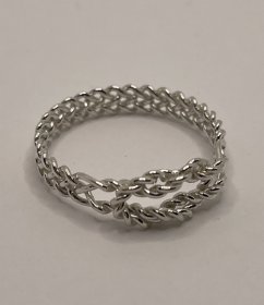 Wreath Knot Ring